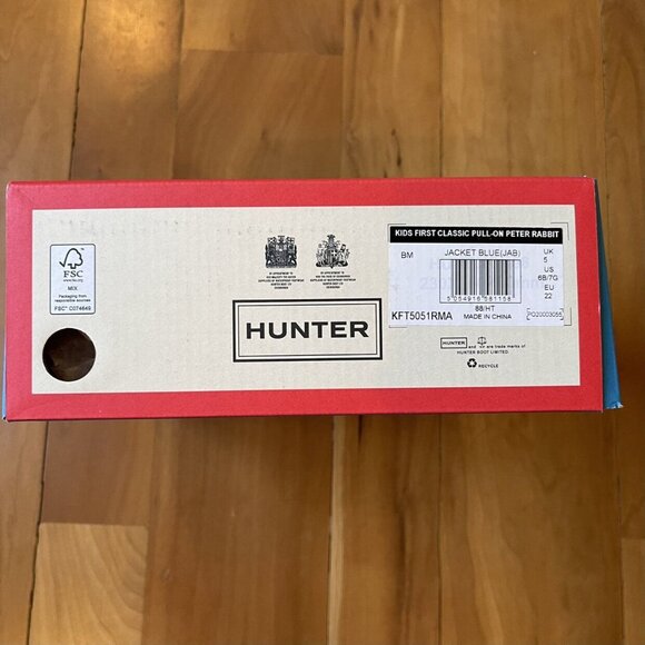 Hunter X Peter Rabbit Blue Rain Boots NIB Size 6US - Picture 4 of 4